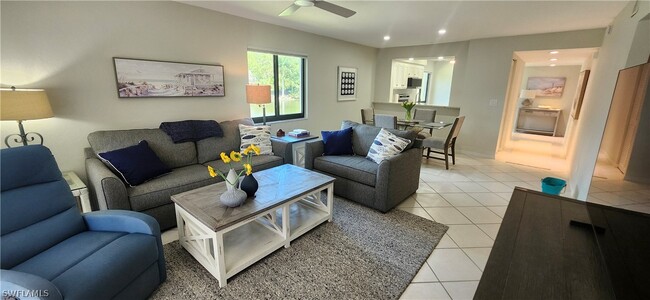 Photo - 228 Fox Glen Dr Unidad 3204