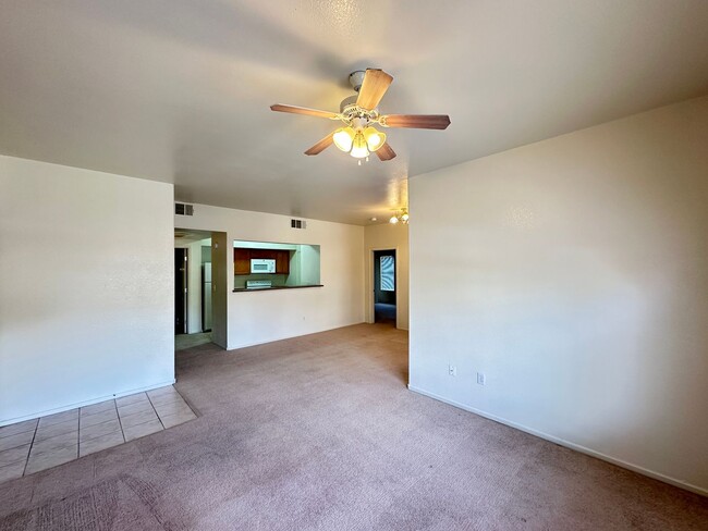 Photo - 9620 W Russell Rd