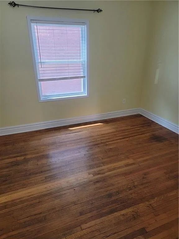 Photo - 3 Bedroom / 1 Bathroom Home in a Central Des Moines Location! Unit 3