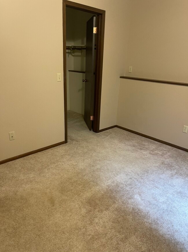 Photo - 1211 Greenhill Dr