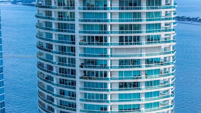 Building Photo - 2127 Brickell Ave Unit 1406 Rental
