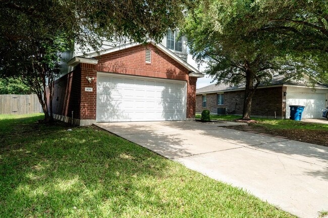 Photo - 408 Woodsorrel Way