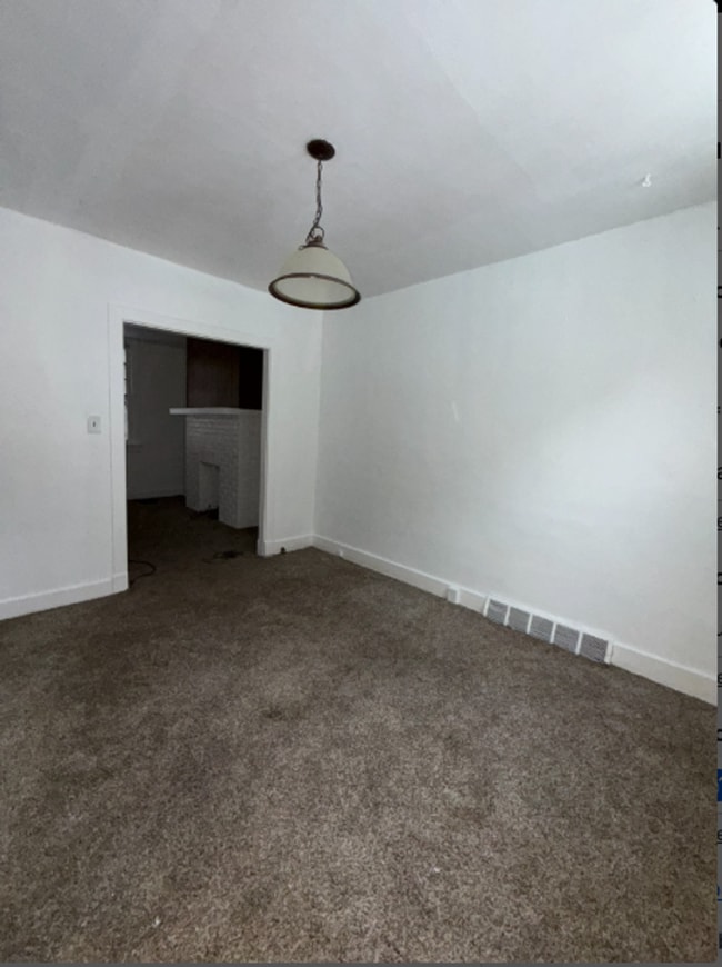 Photo - 105 Court St