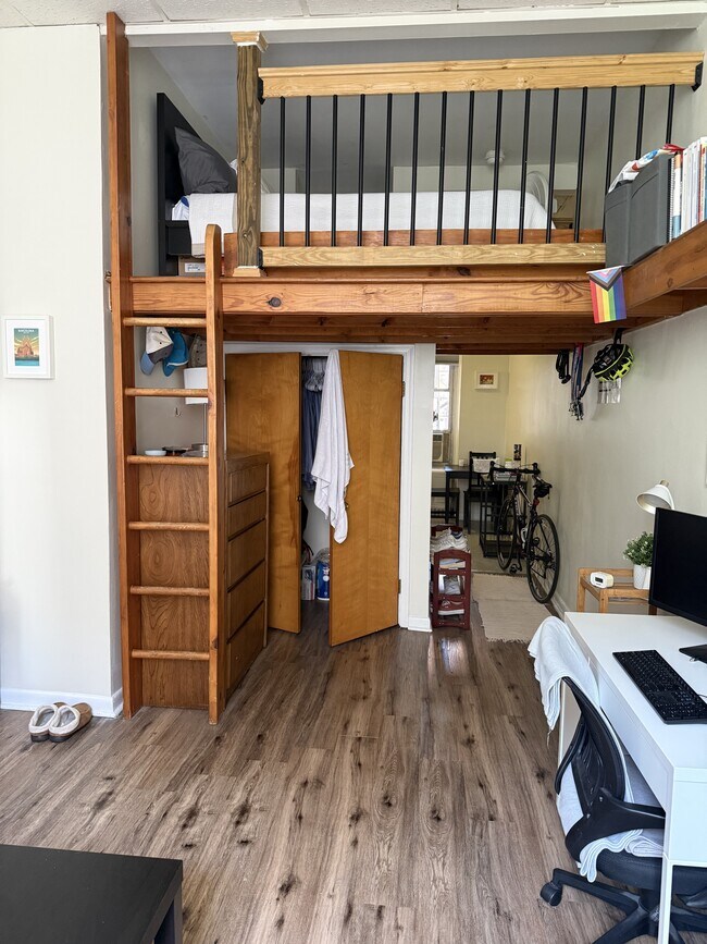 Photo - 1725 Spruce St Unit 1