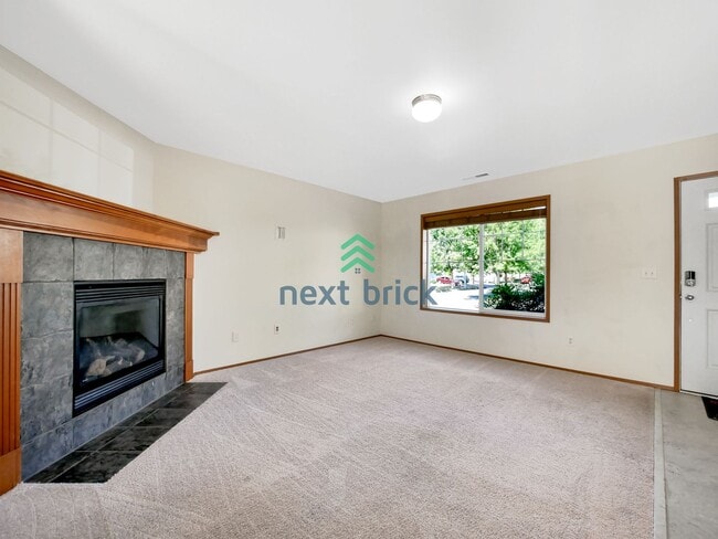 Photo - 4 Bed and 2.5 Bath Single-family Home is A...