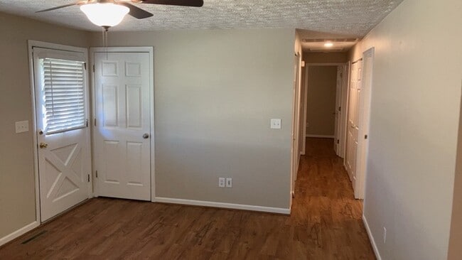 Photo - 6045 Ansbury Dr