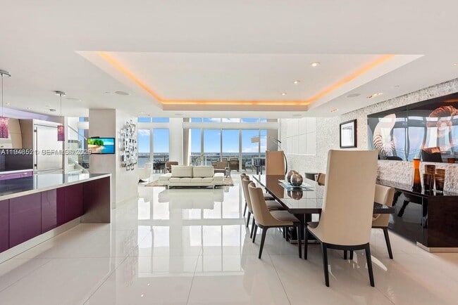 Photo - 1040 Biscayne Blvd Unidad 4403