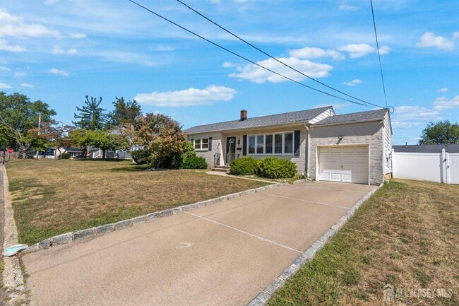 Photo - 41 Herbert Ave