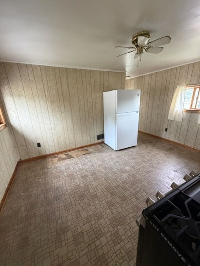 Photo - 394 S Main St Unit 394 S Main St, Apt 2, Gloversville, NY 12078