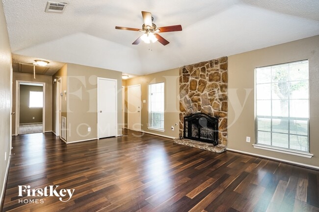 18607 Andalusian Dr