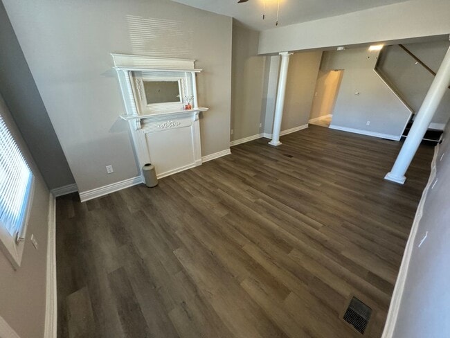 Photo - 311-313 E. 5th Ave Unidad 311E5