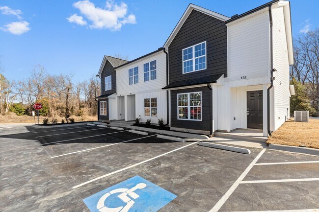 134 Chapel Hill Rd