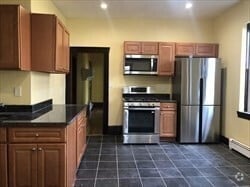 Building Photo - 282 Walnut Ave Unit 4 Rental