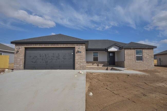 Building Photo - Beautiful 3 Bedroom 2 Bath Home in Farmington!
