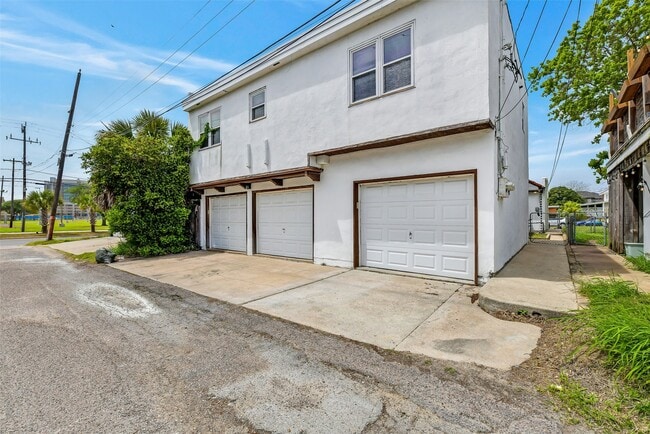 Photo - 123 The Strand