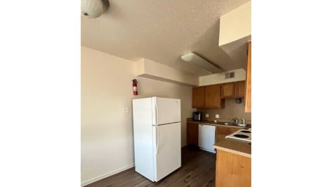 Photo - 701 N Madison St