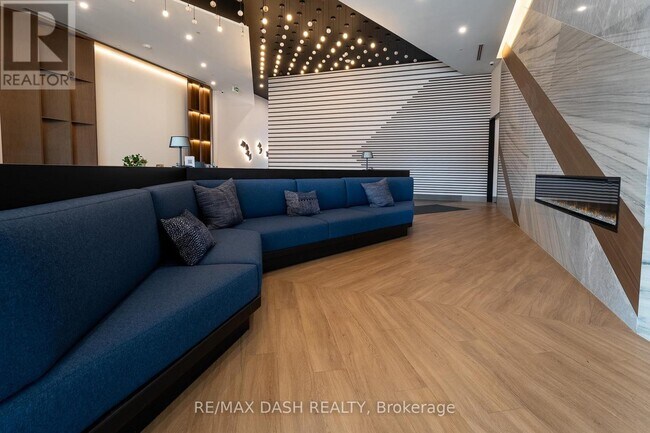 Photo - 1037 The Queensway Unit 214