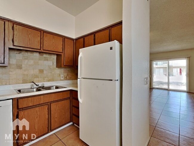 Photo - 2828 E Tierra Buena Ln Unit 102