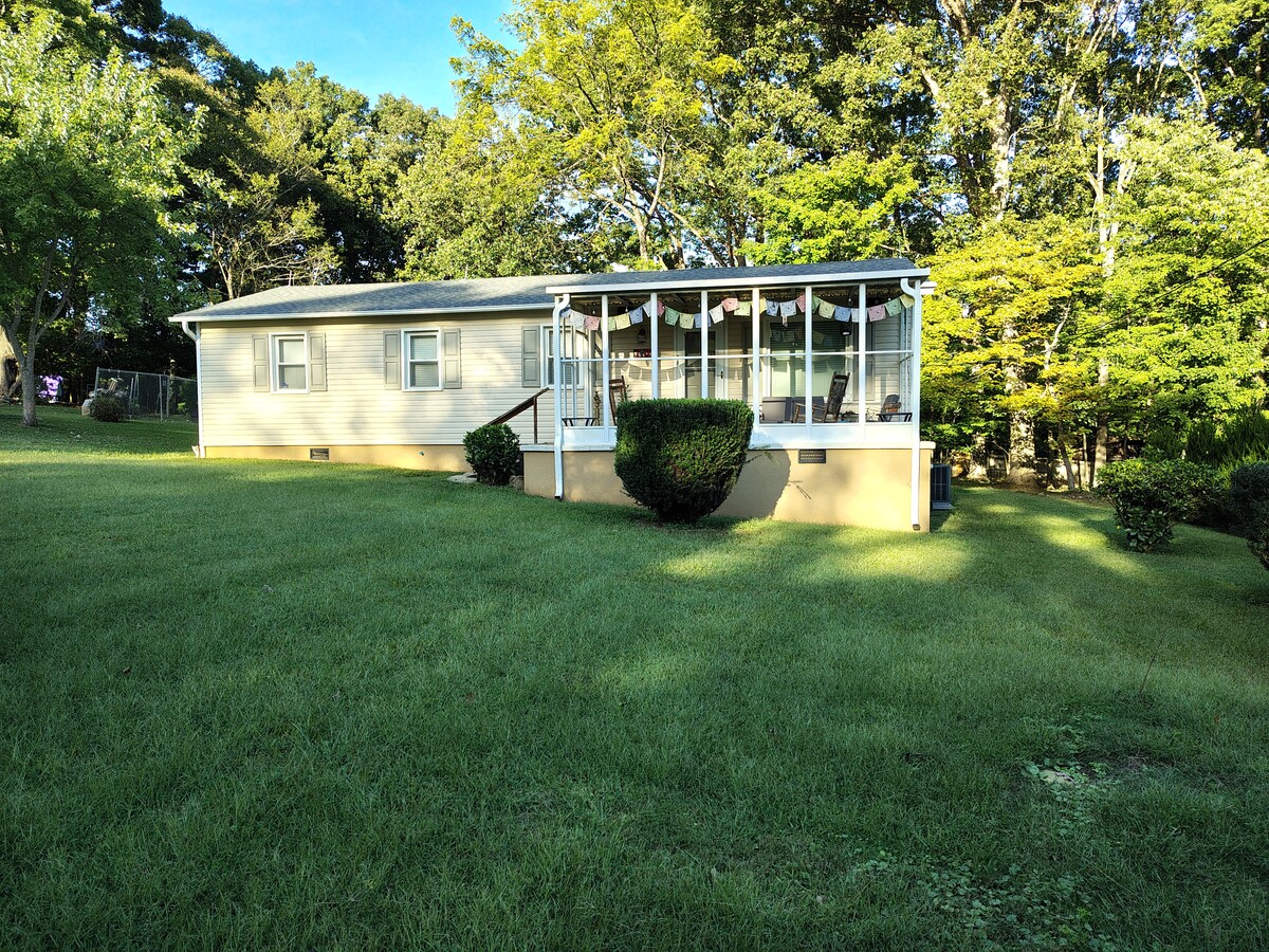 Photo - 5512 Dobson Rd