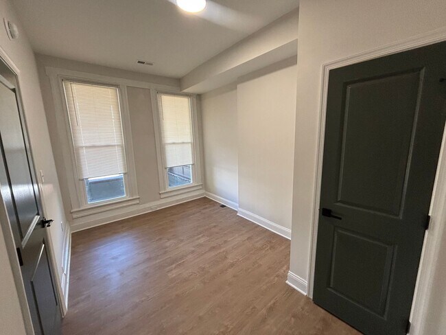 Photo - Newly Renovated 4BR/2BA Family Home in Win...