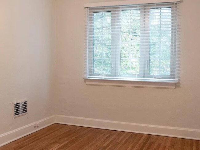 Photo - 127-133 W California Ave, Unit 129 Unidad 129