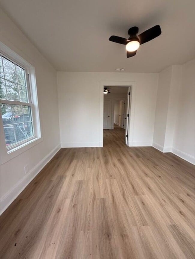 Modern Comfort Meets Charm in This Updated 1-Bedroom Duplex