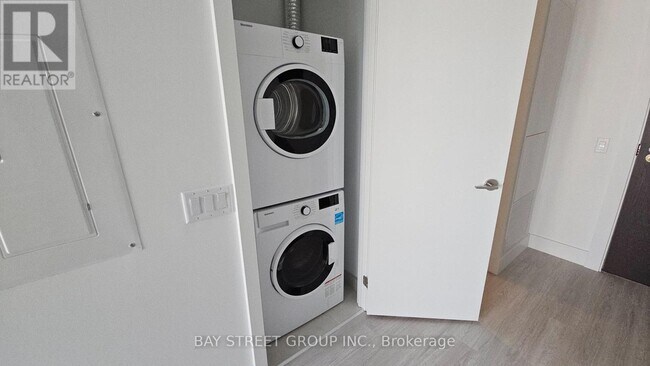 Photo - 6 Greenbriar Rd Unit 524