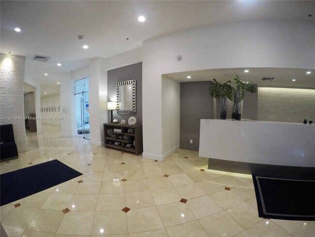 Photo - 100 Lincoln Rd Unidad 1116