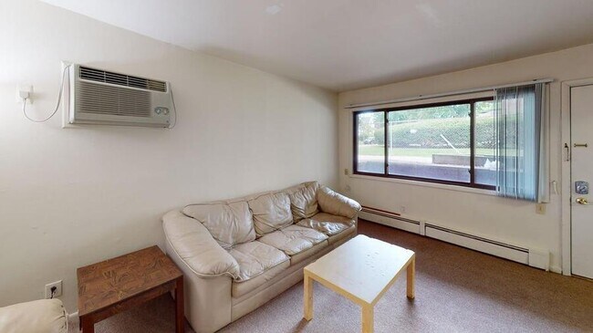 Photo - 839 Tappan Ave Unit Apt #1