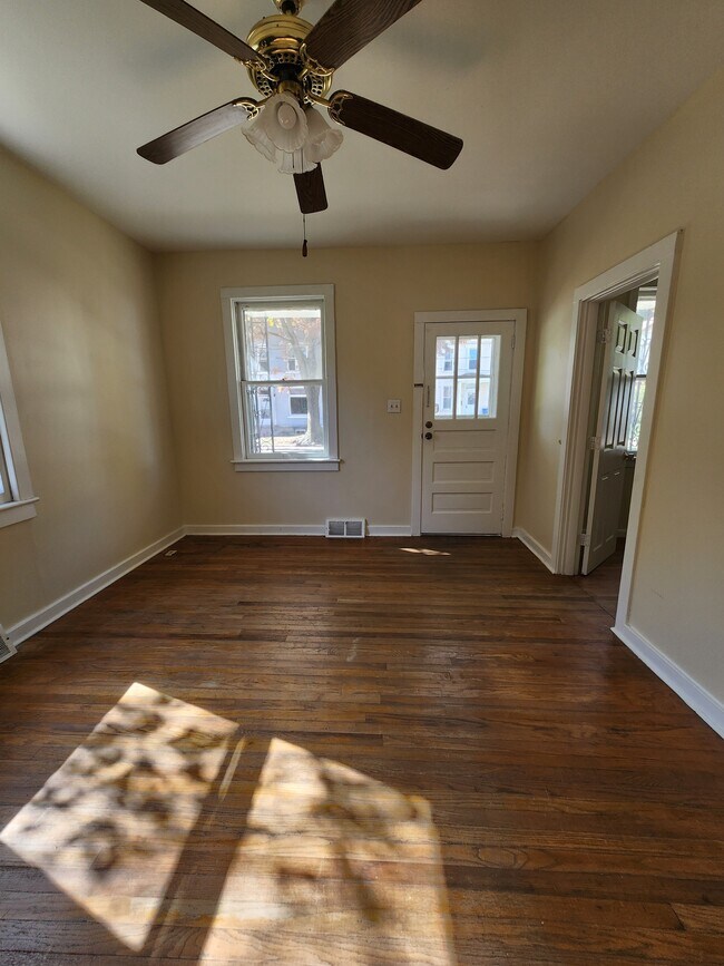 Photo - 2258 Jackson St