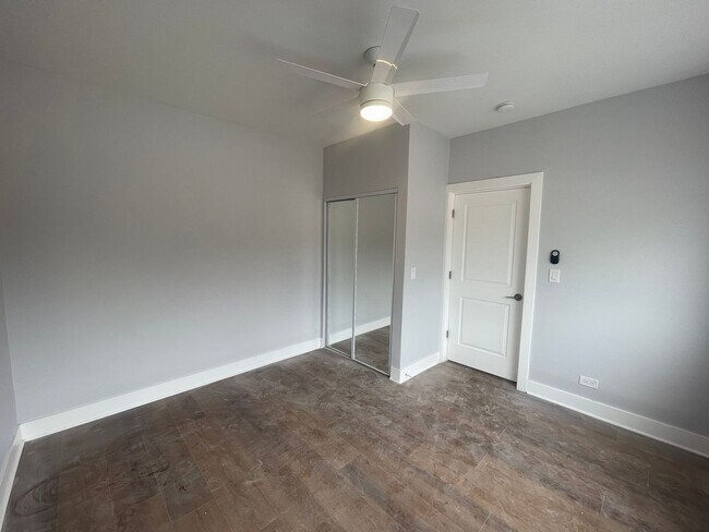 Photo - 4393 N Elston Ave Unit 5