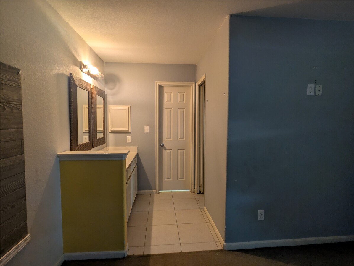 Photo - 4218 Owens Creek Ln