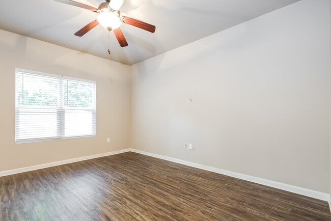 Photo - 1859 Simmons Ln