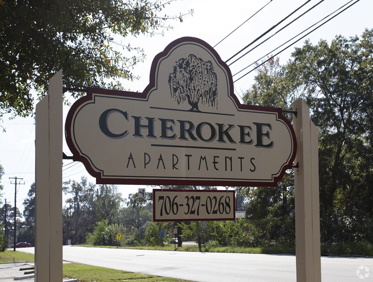 Photo - Cherokee Apartments