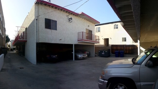 Photo - 1136 N Ogden Dr