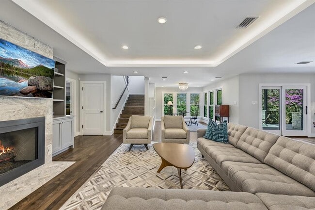 Photo - 3102 Foxfire Dr