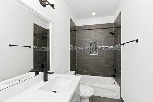 Photo - 2908 Stevens St