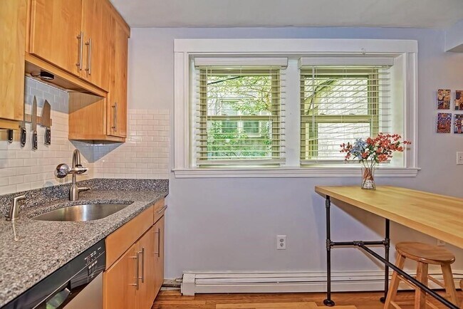 Photo - 12 Ransom Rd Unit 12A