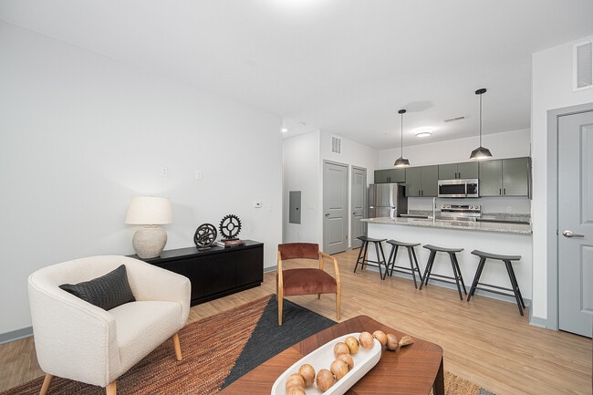 Building Photo - The Retreat at Canal Apartments