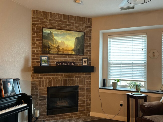 Photo - 370 Jennifer Ln