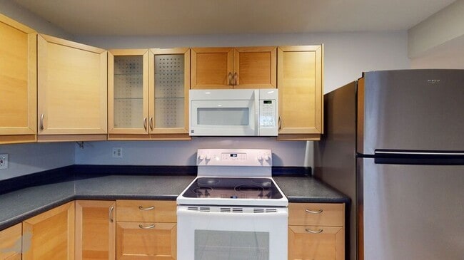 2825 13th St NW Unit B