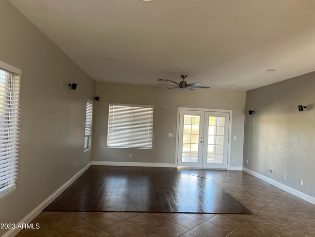 Photo - 1958 E Shannon St