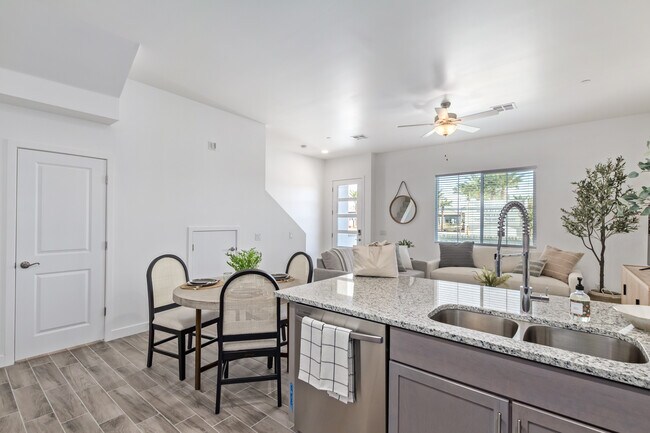 Photo - 9411 E Cadence Pkwy