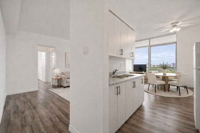 Photo - Glen Valley Apartments