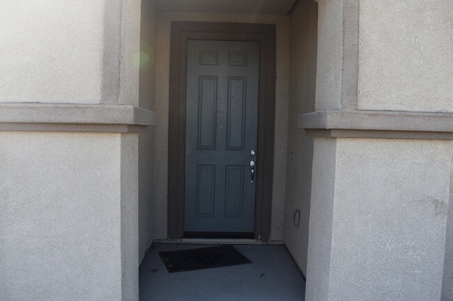 Photo - 701 Betten St