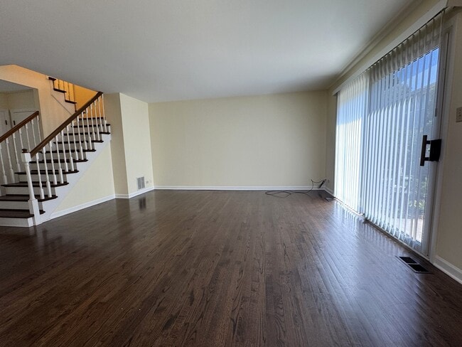 Photo - 1656 Castbourne Ct