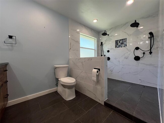 Photo - 2908 Wadsworth Way