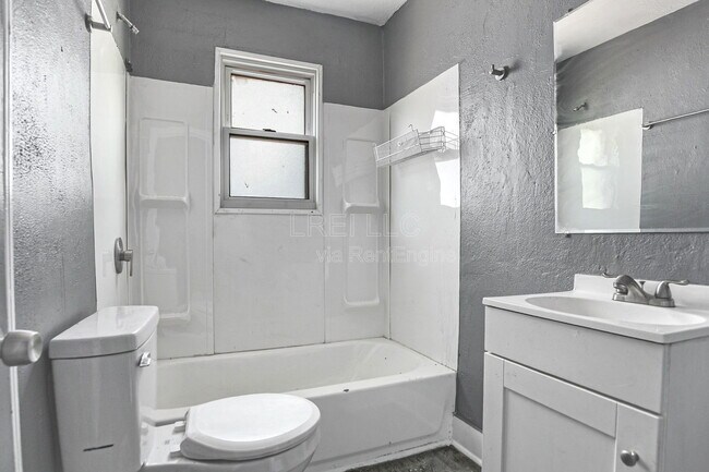 Photo - 3127 Southern Ave