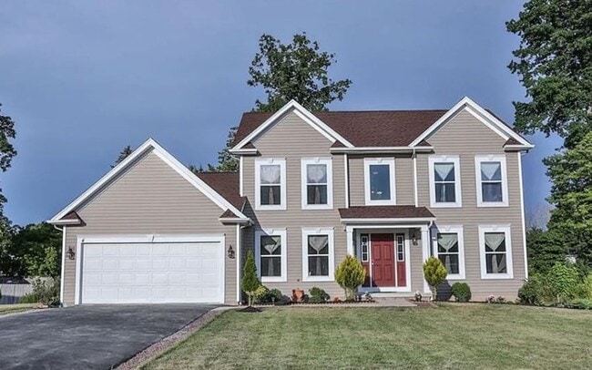 Building Photo - 4 Kings Way