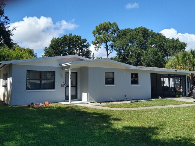 Building Photo - 965 Date Ave